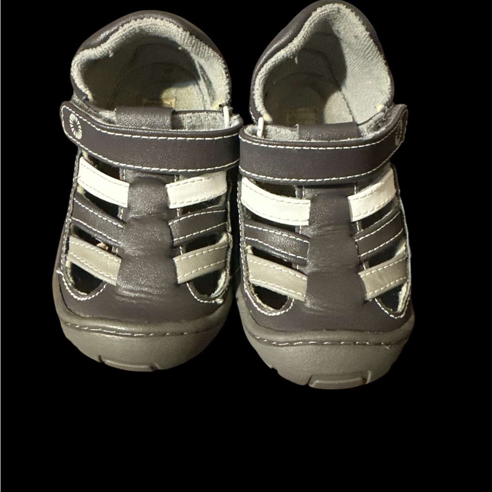 UGG Gray and White T-Strap Sandals with Cutout Details